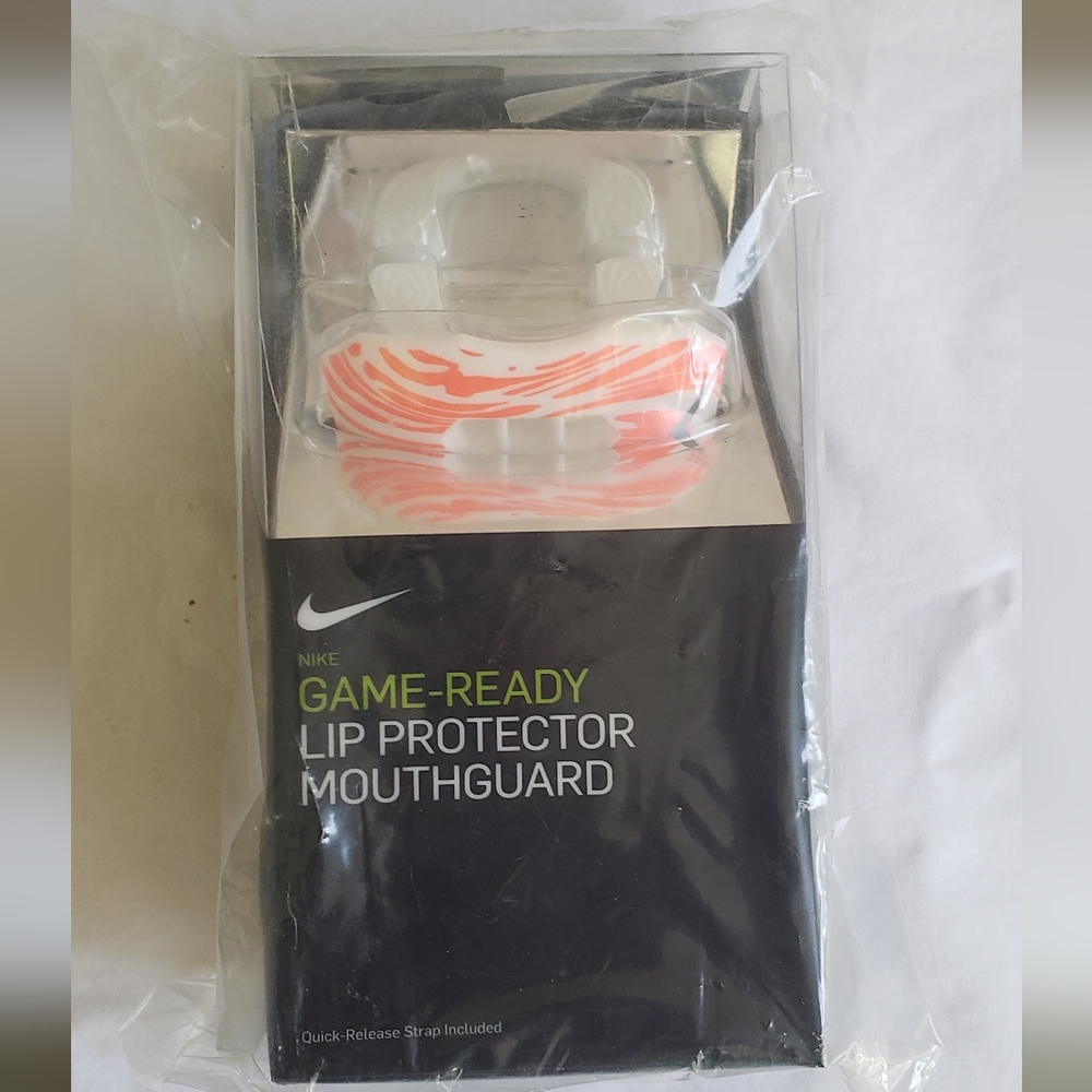 Nike Game‎ Ready Lip Protector Mouth Guard Sports Athletic.